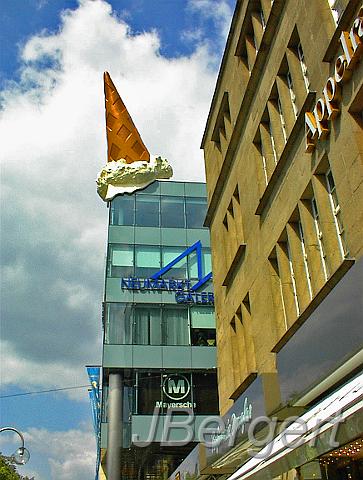 01060627.jpg - in Berlin