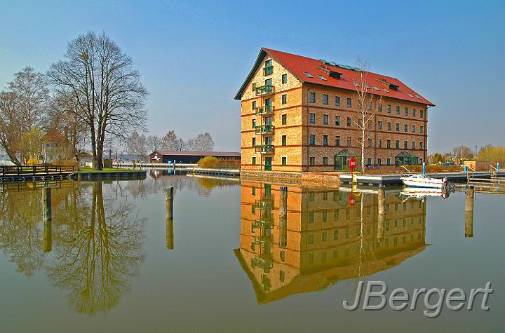 DSC_5838b.jpg - Hafen von Neustrelitz